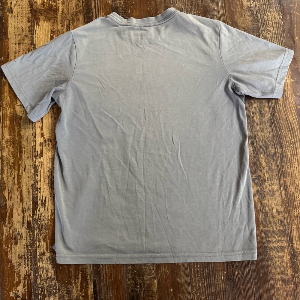 Nike Dri-FIT Gray Tee with Graphic Design - Picture 3 of 4